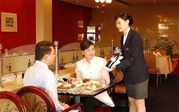 一位90后女服務員的內心獨白 餐飲服務，真的沒前途嗎？