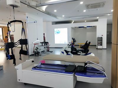 王紹忠一行參觀內蒙古康復輔具暨適老化產品展示服務示范中心，助力銀發經濟新發展